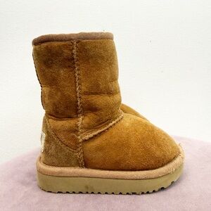 UGG Classic Kids Toddler Boots Chestnut Size 6